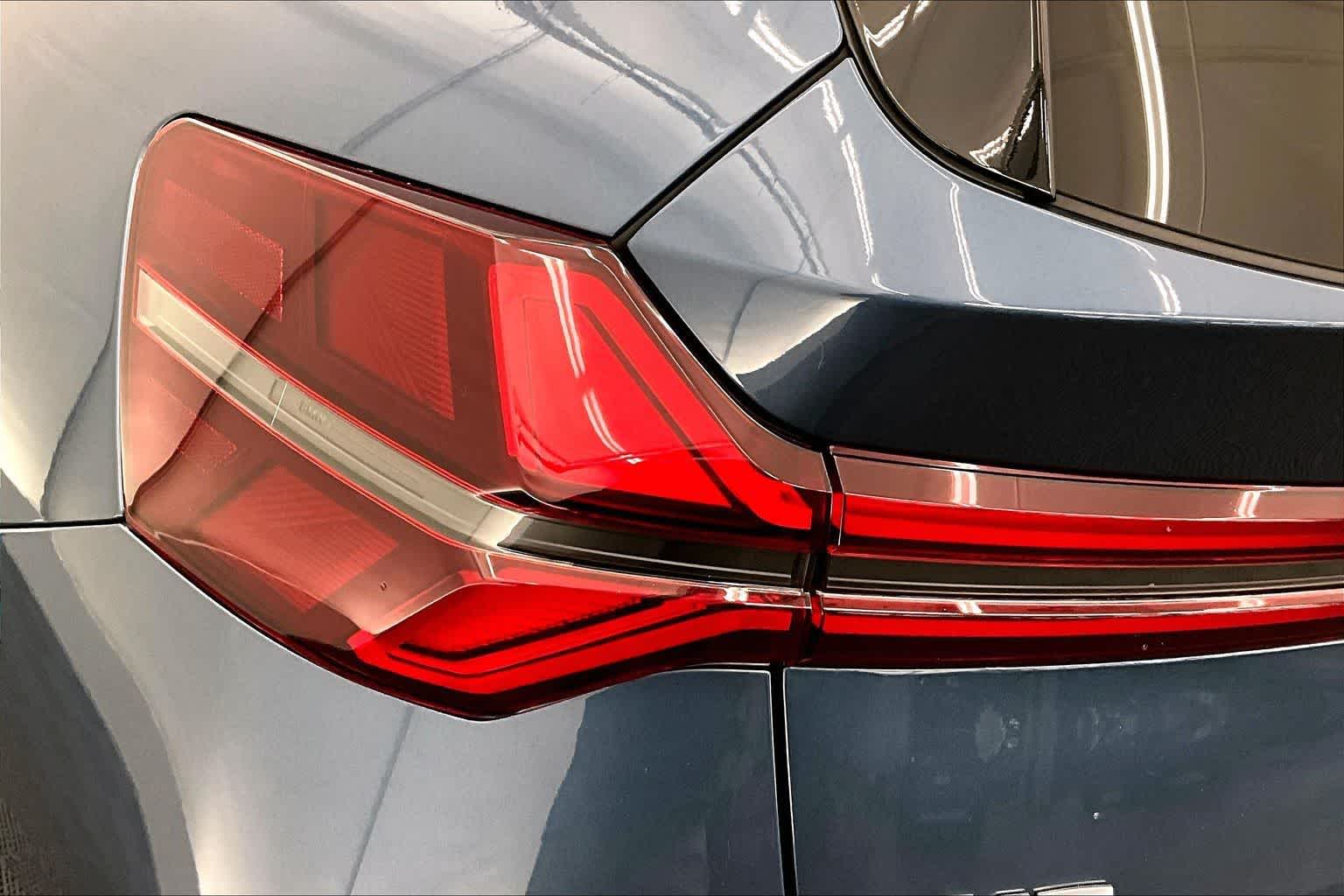 Thumbnail: 2025 BMW X3 - 32