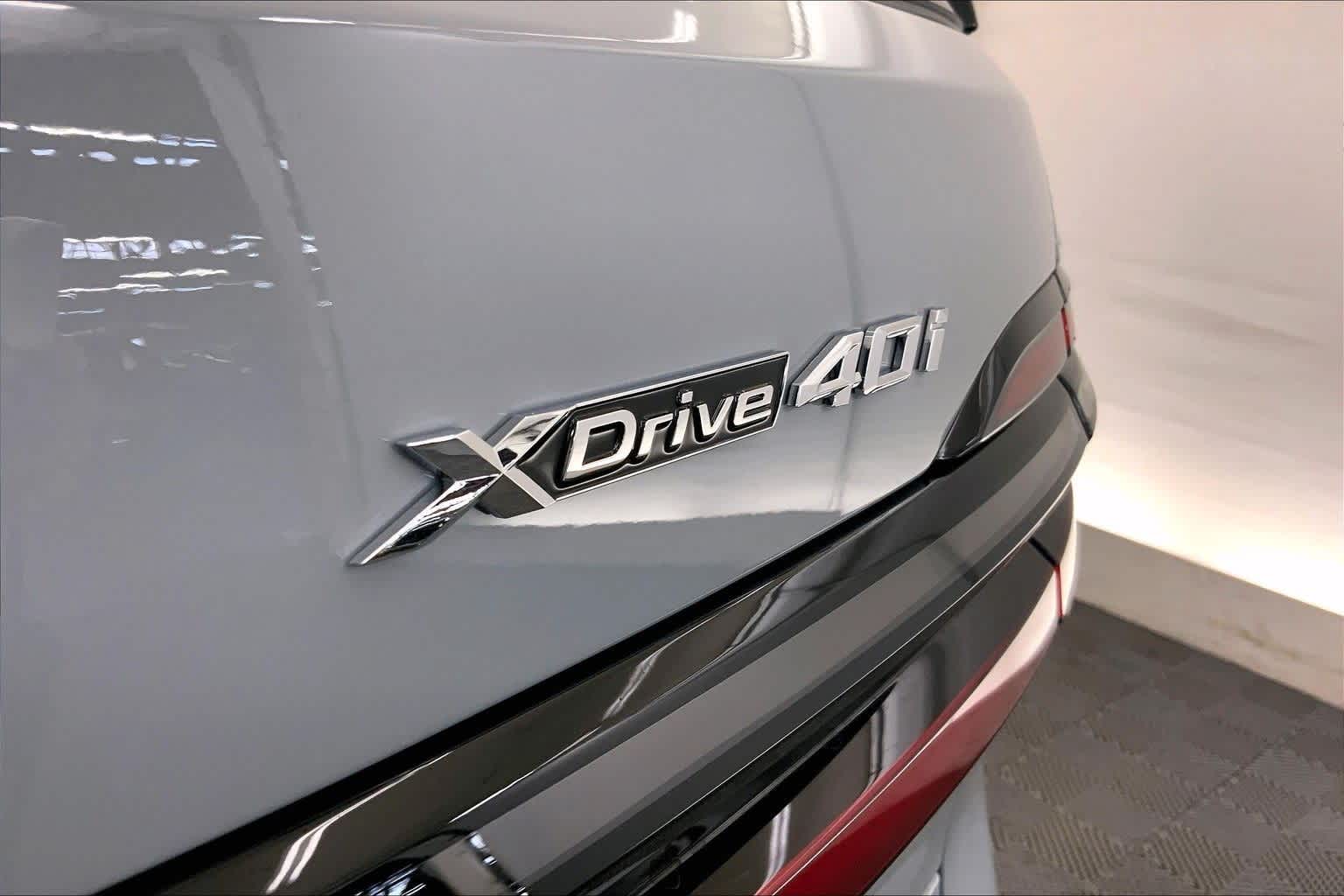 Thumbnail: 2026 BMW X7 - 7