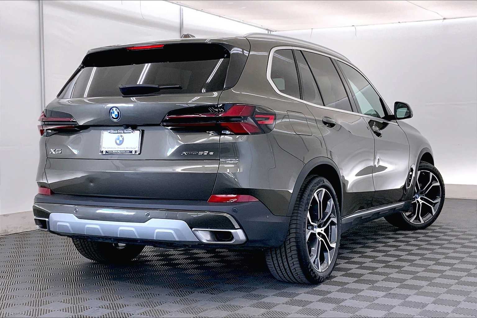 Thumbnail: 2024 BMW X5 - 22
