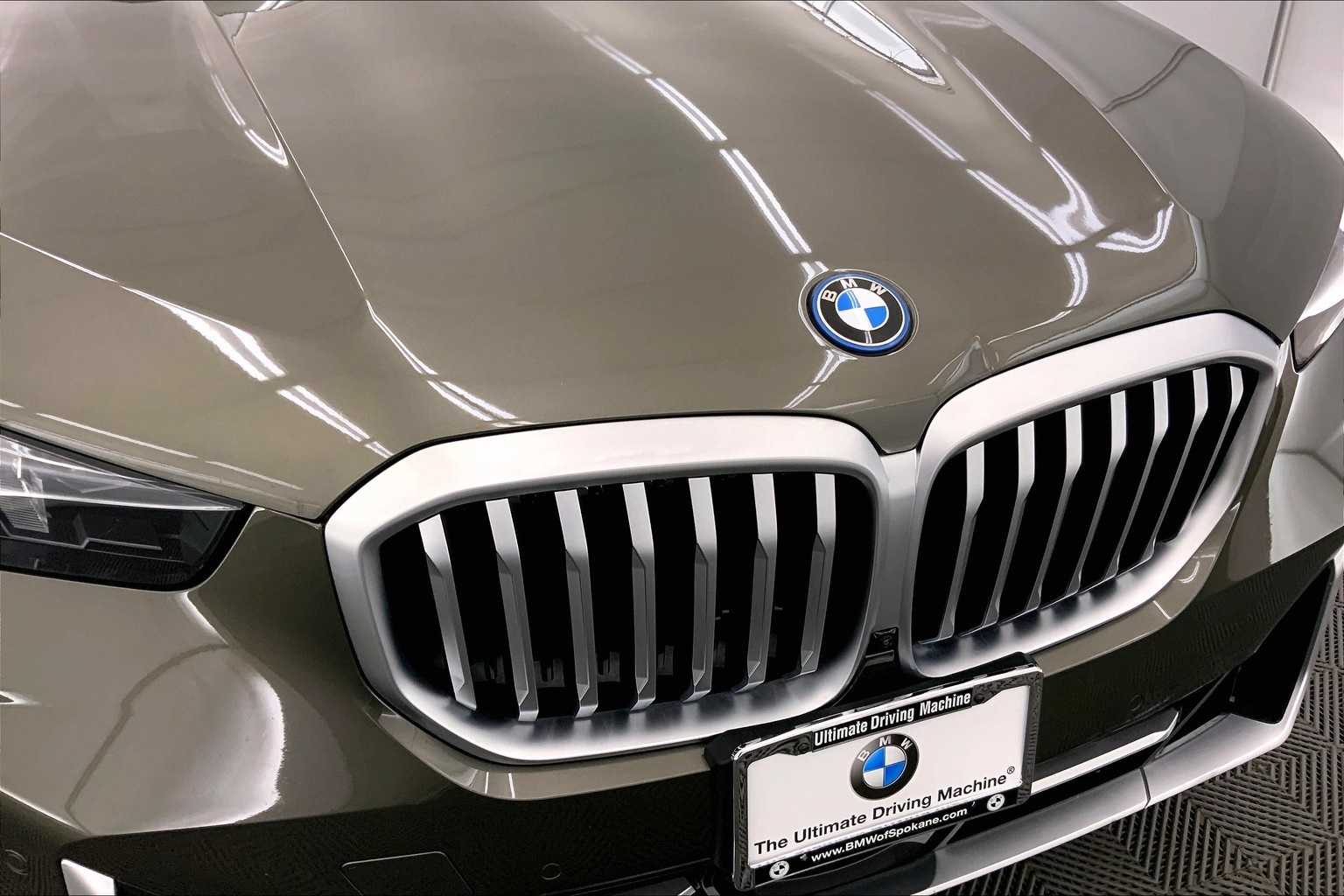 Thumbnail: 2024 BMW X5 - 33