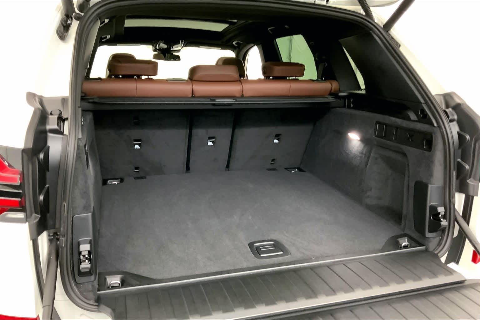 Thumbnail: 2026 BMW X5 - 19