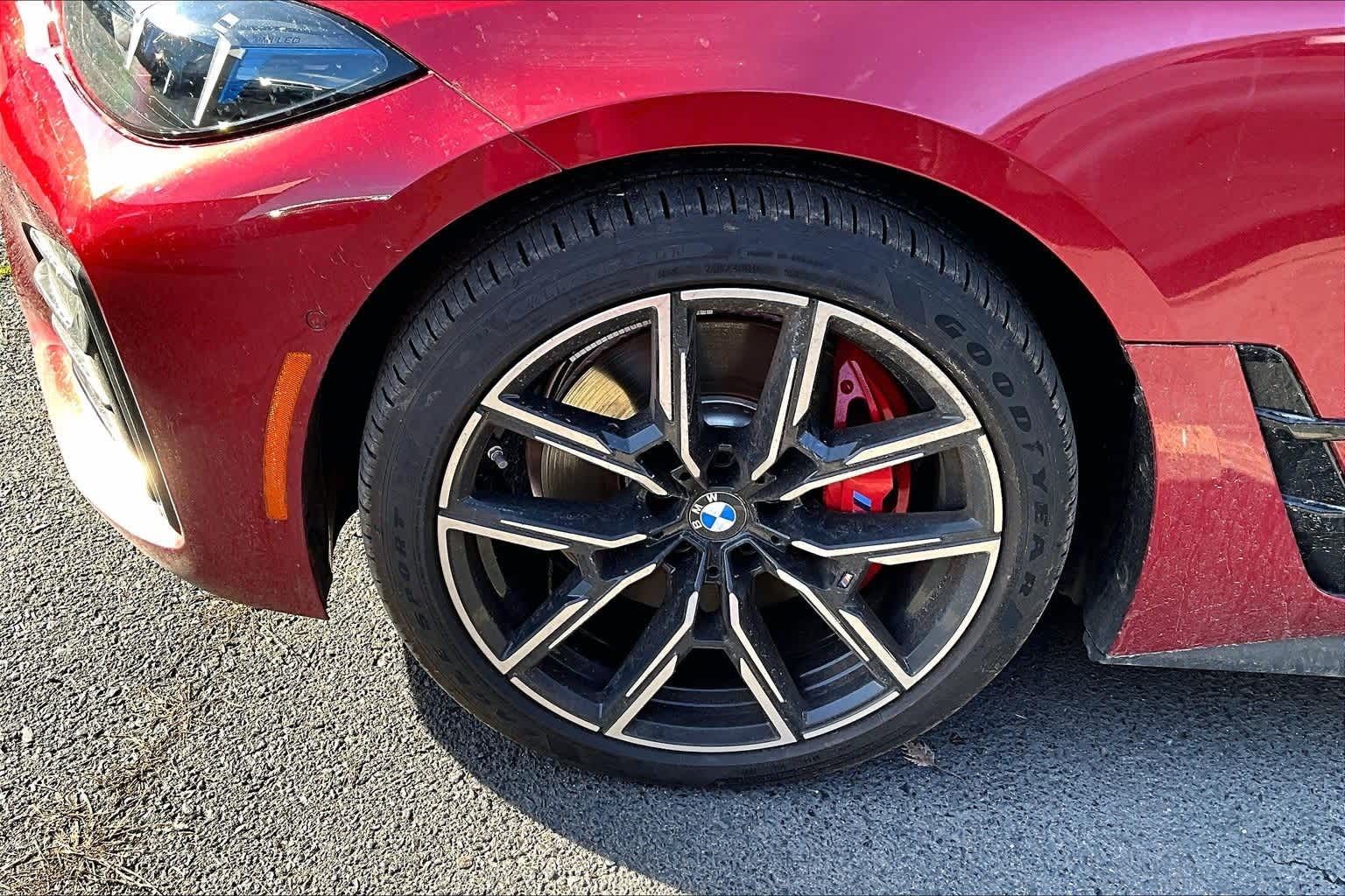 Thumbnail: 2025 BMW i4 - 8