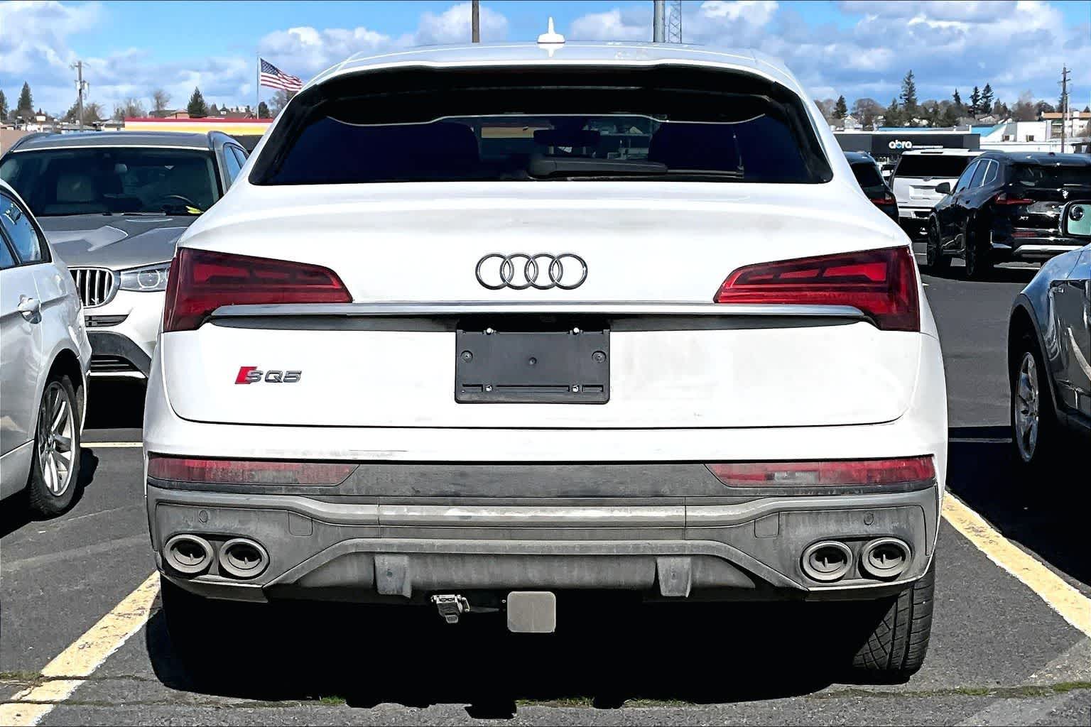 Thumbnail: 2022 Audi SQ5 - 5