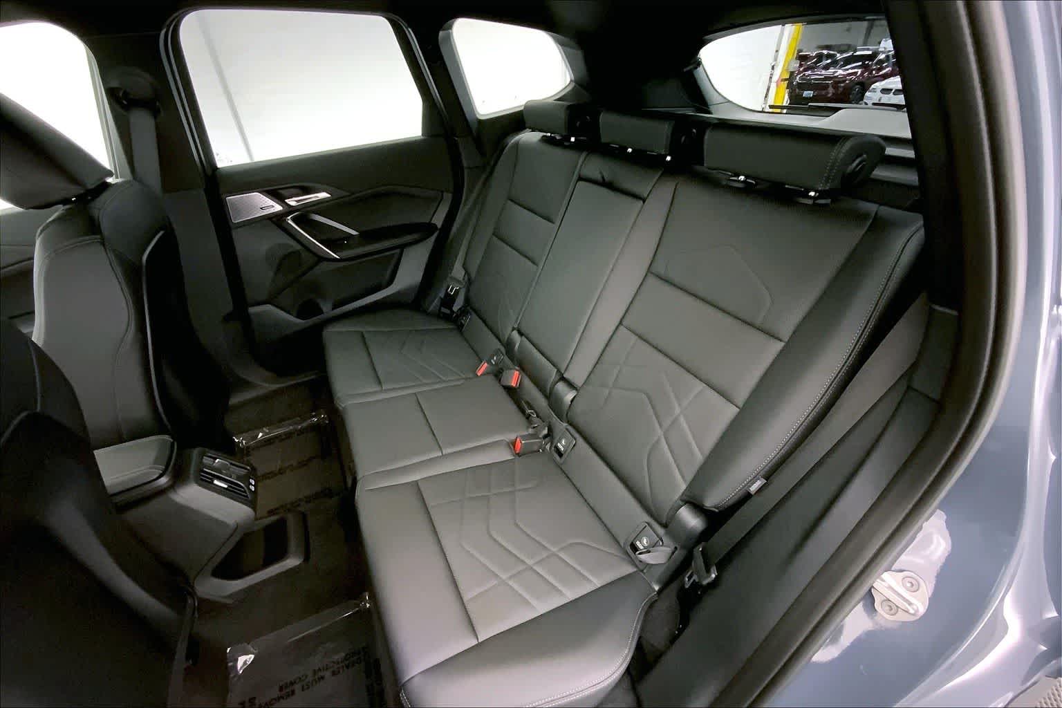 Thumbnail: 2025 BMW X1 - 13