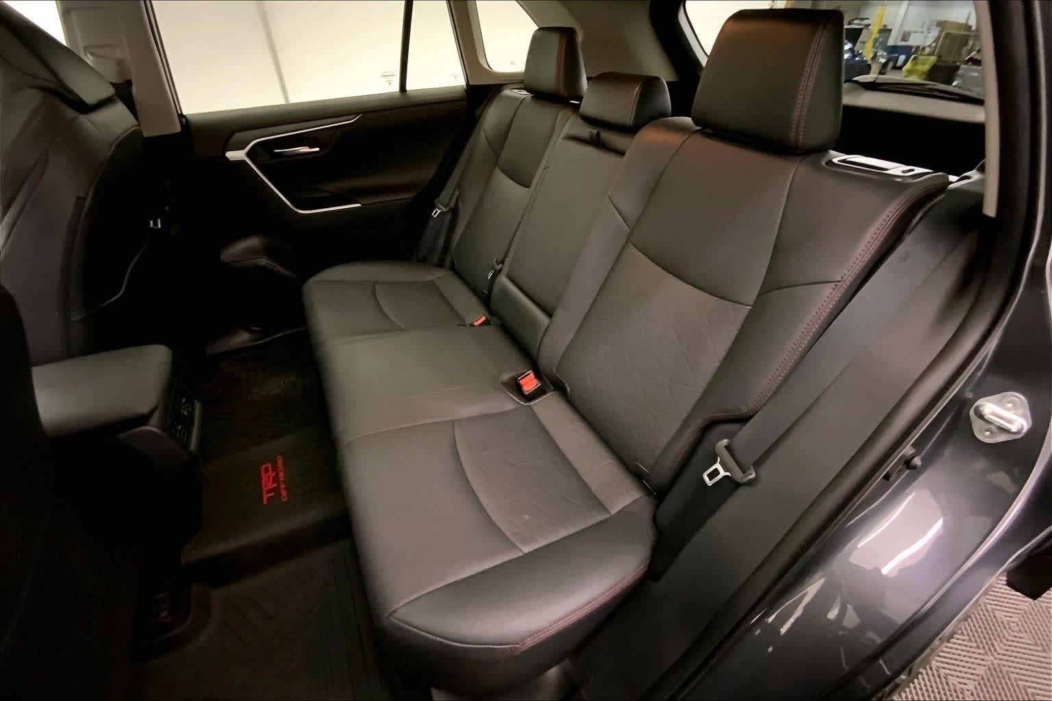 Thumbnail: 2021 Toyota RAV4 - 29