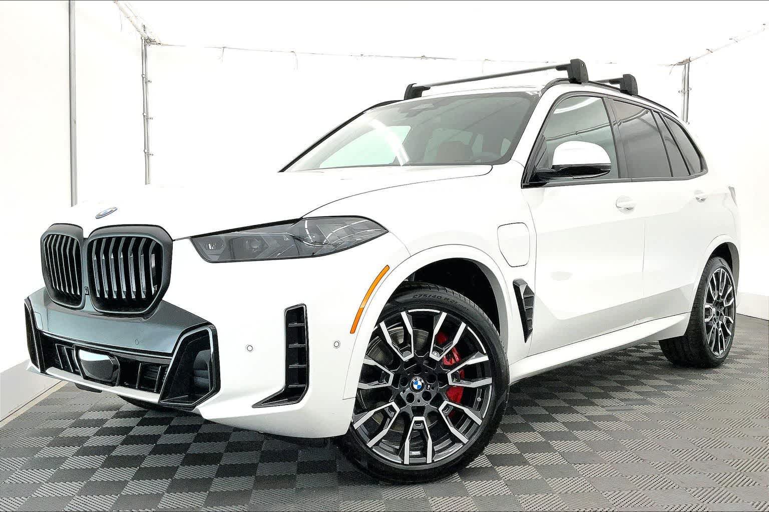 Thumbnail: 2026 BMW X5 - 1