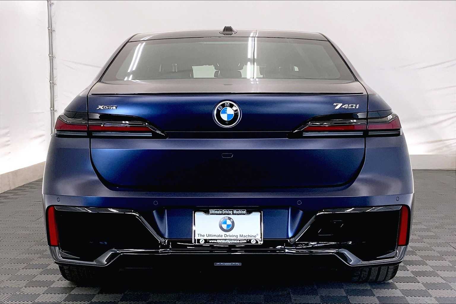 Thumbnail: 2025 BMW 7 Series - 5