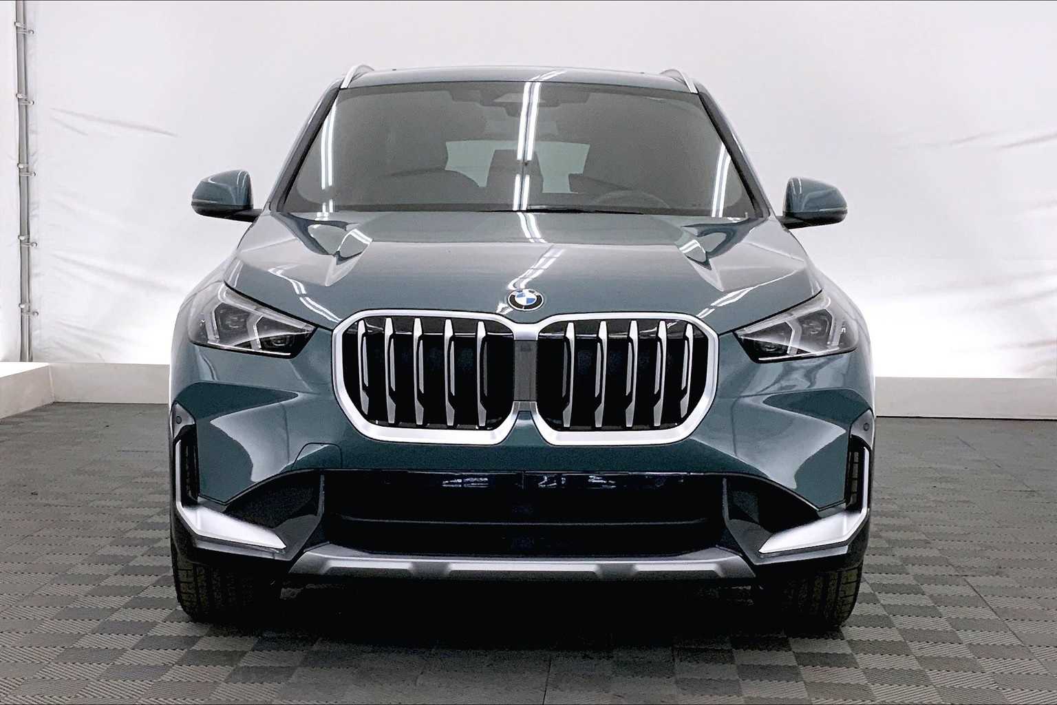 Thumbnail: 2025 BMW X1 - 6