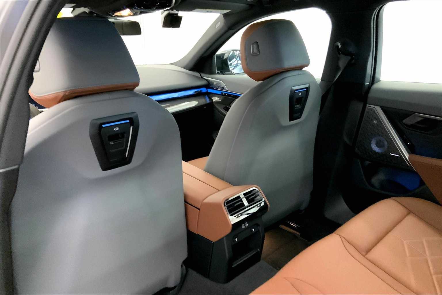 Thumbnail: 2025 BMW i5 - 12