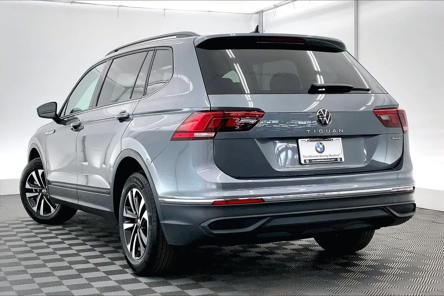 Thumbnail: 2024 Volkswagen Tiguan - 4