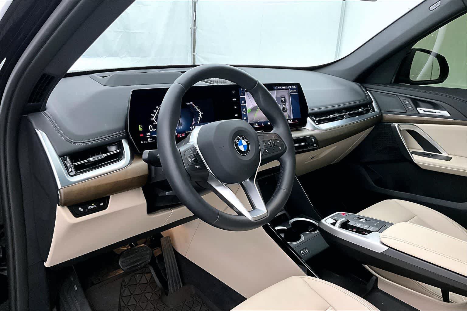 Thumbnail: 2025 BMW X1 - 2