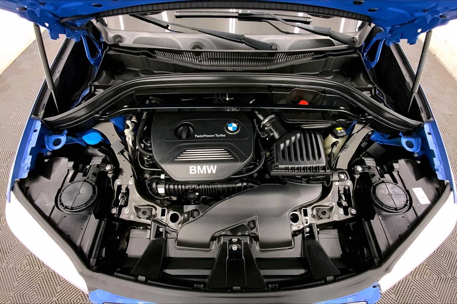 Thumbnail: 2018 BMW X1 - 9