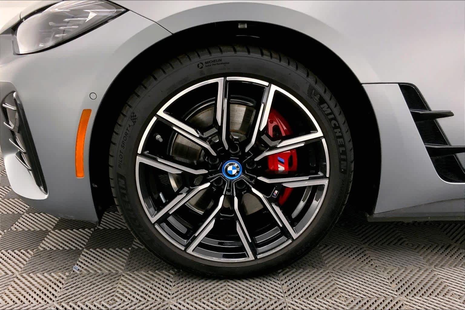 Thumbnail: 2024 BMW i4 - 8