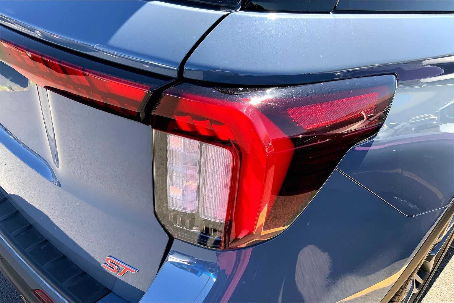 Thumbnail: 2025 Ford Explorer - 12