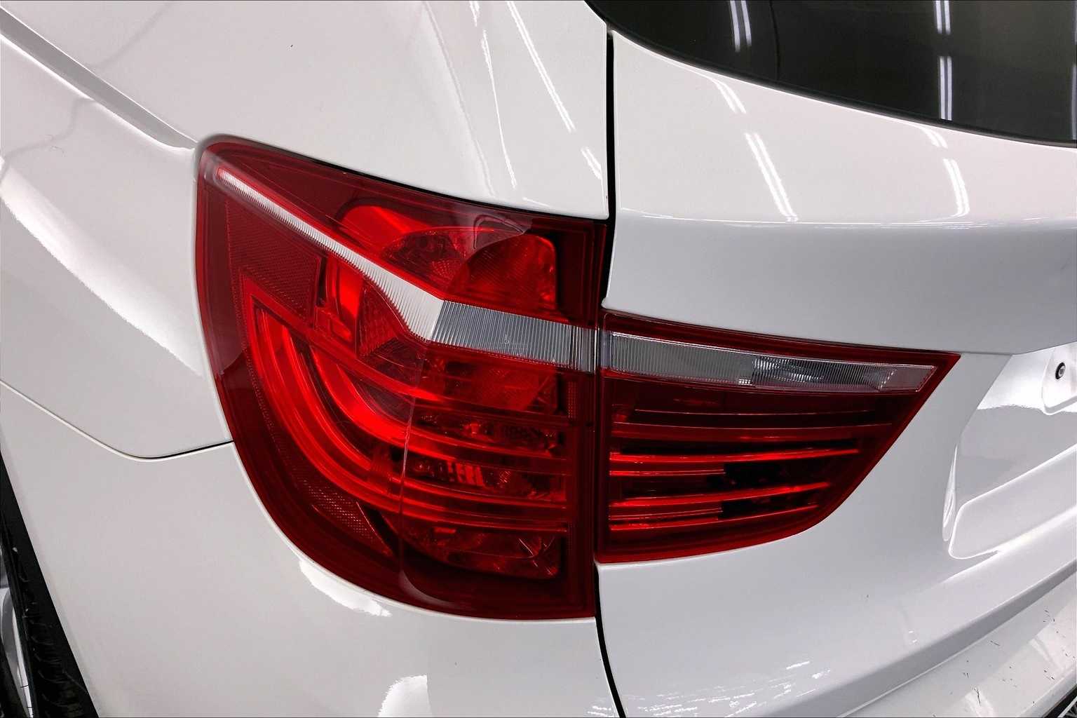 2015 BMW X3 xDrive28d 32