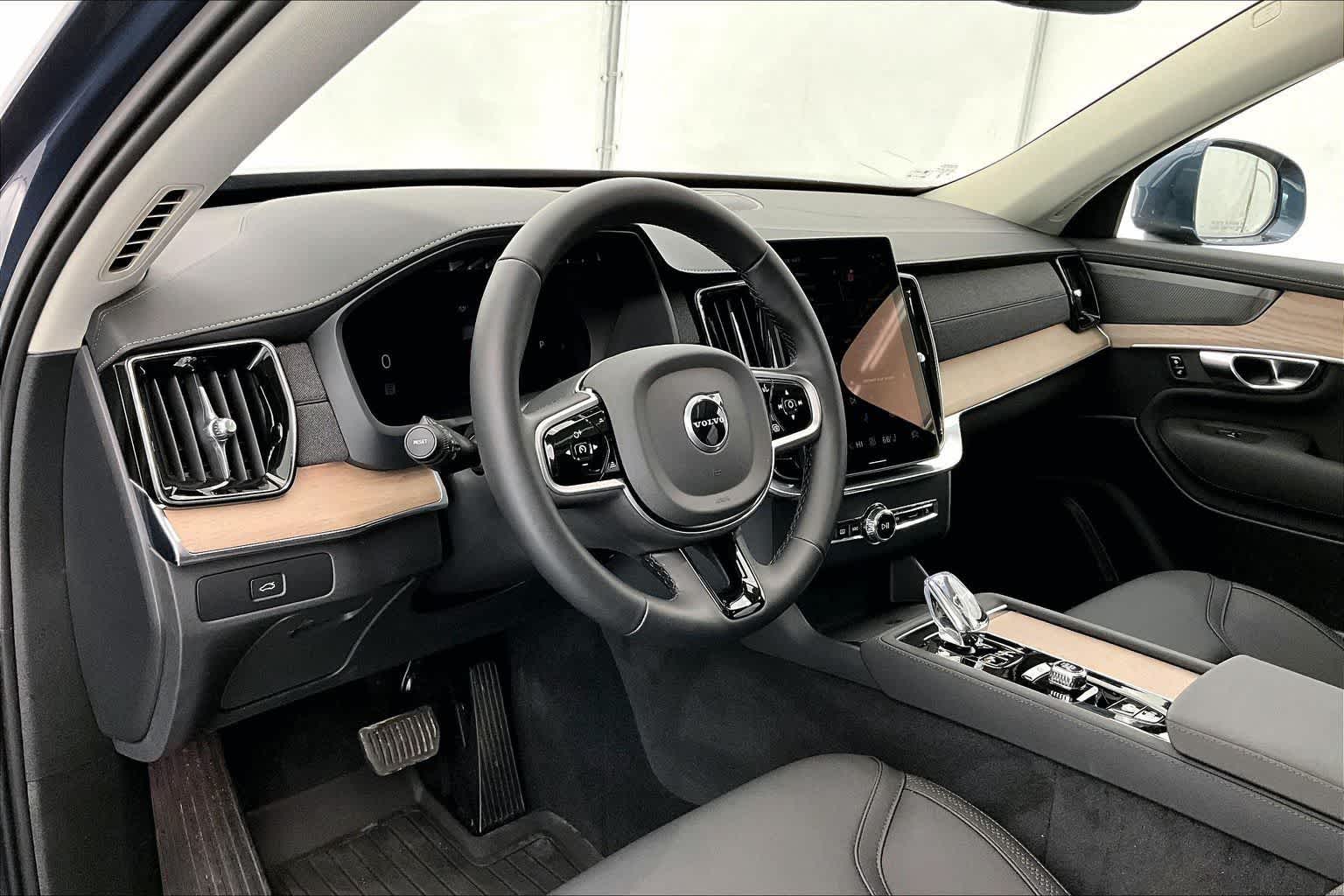 Thumbnail: 2025 Volvo XC90 - 2
