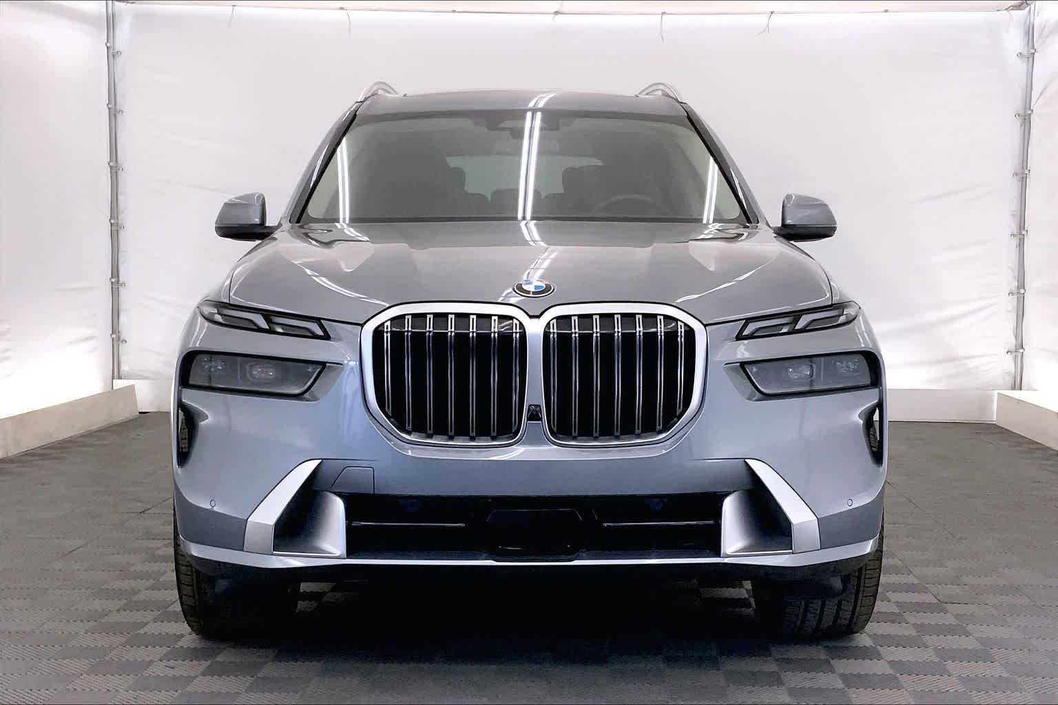 Thumbnail: 2024 BMW X7 - 6