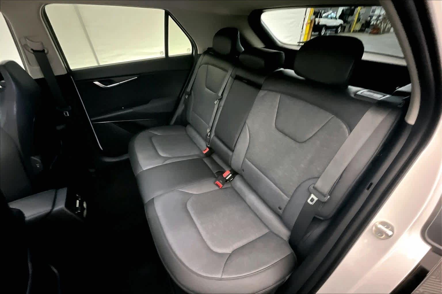 Thumbnail: 2023 Kia Niro - 29