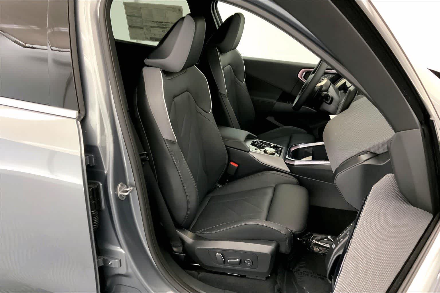 Thumbnail: 2025 BMW X3 - 14