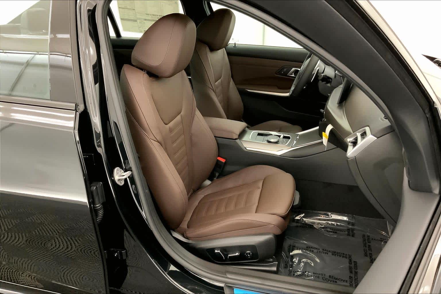 Thumbnail: 2026 BMW 3 Series - 14