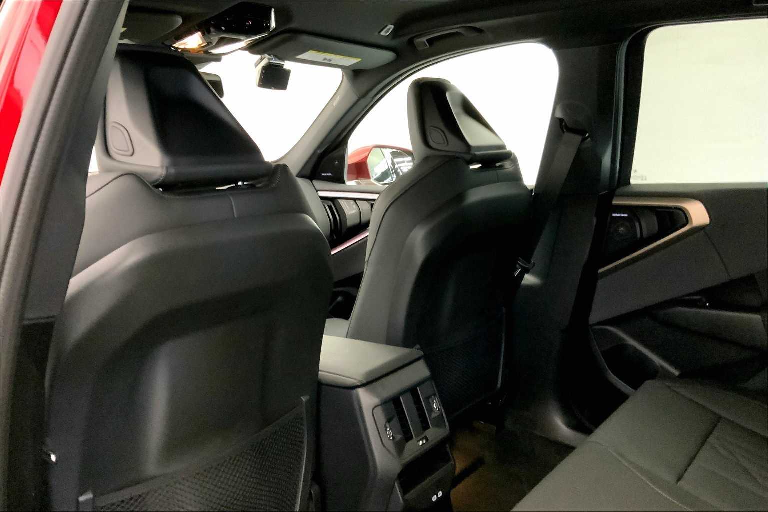 Thumbnail: 2025 BMW X3 - 12