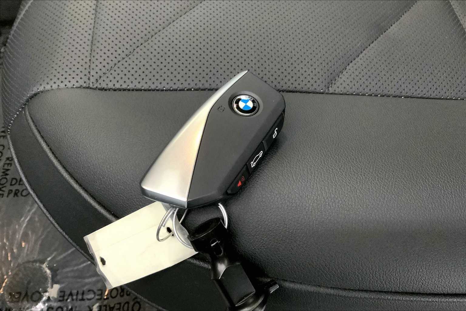 Thumbnail: 2025 BMW iX - 20