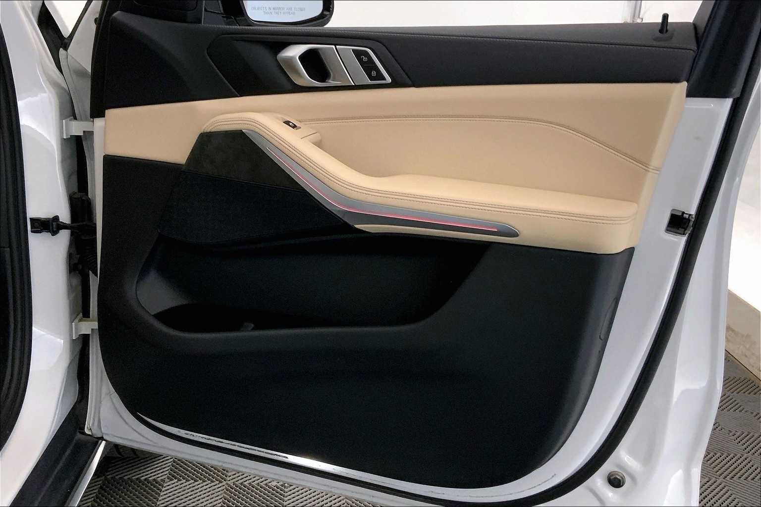 Thumbnail: 2022 BMW X5 - 28