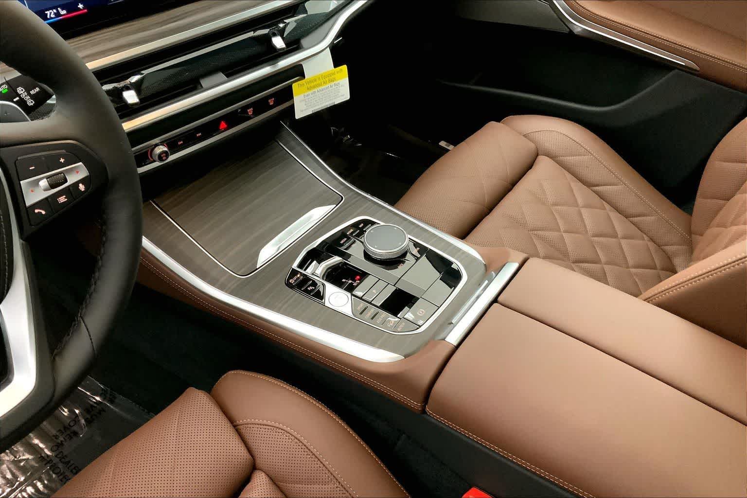 Thumbnail: 2026 BMW X5 - 17