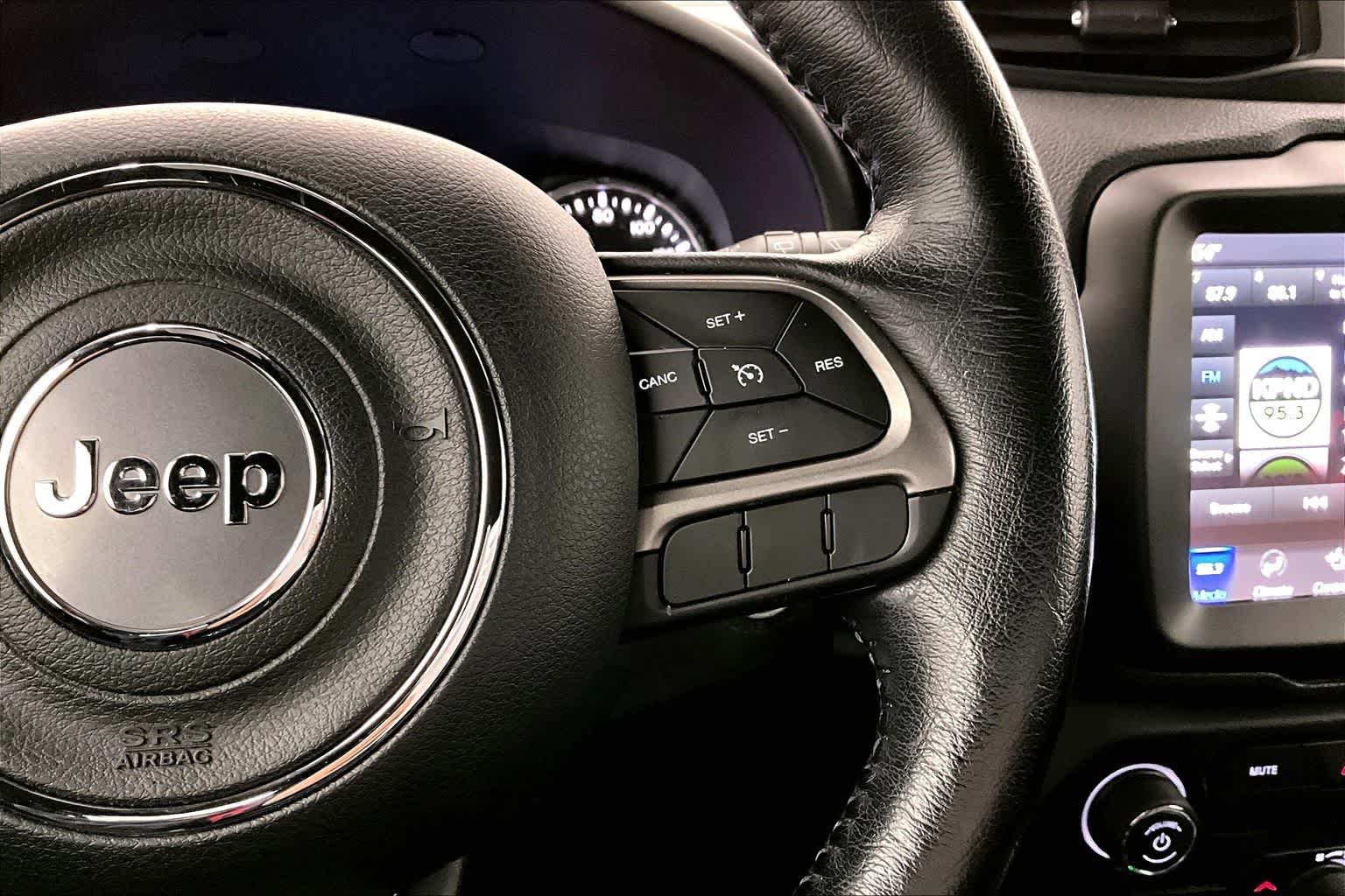 Thumbnail: 2020 Jeep Renegade - 25