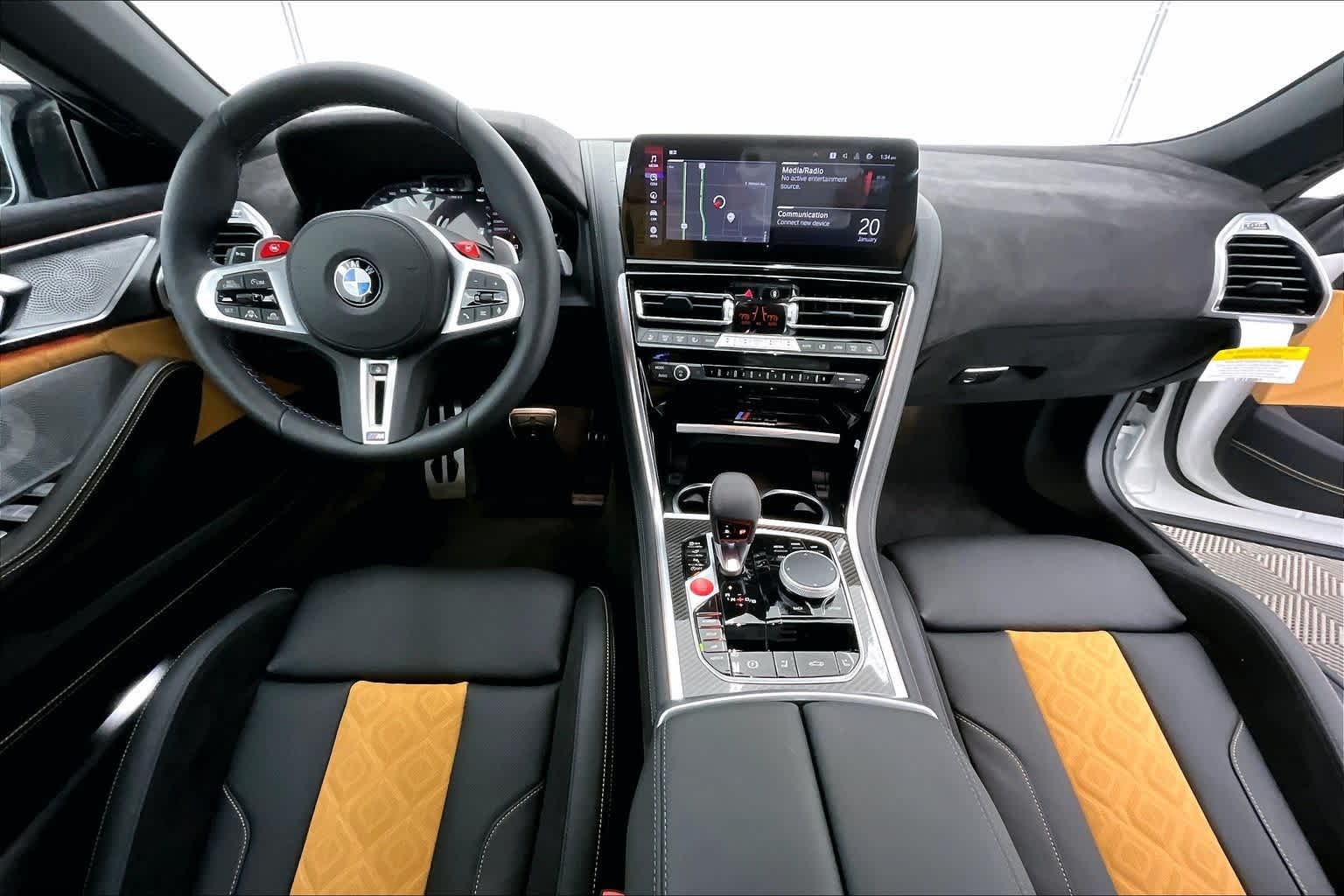 Thumbnail: 2025 BMW M8 - 10