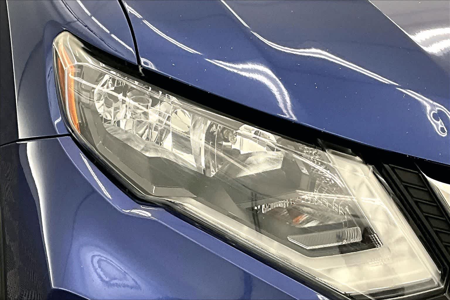 Thumbnail: 2020 Nissan Rogue - 32