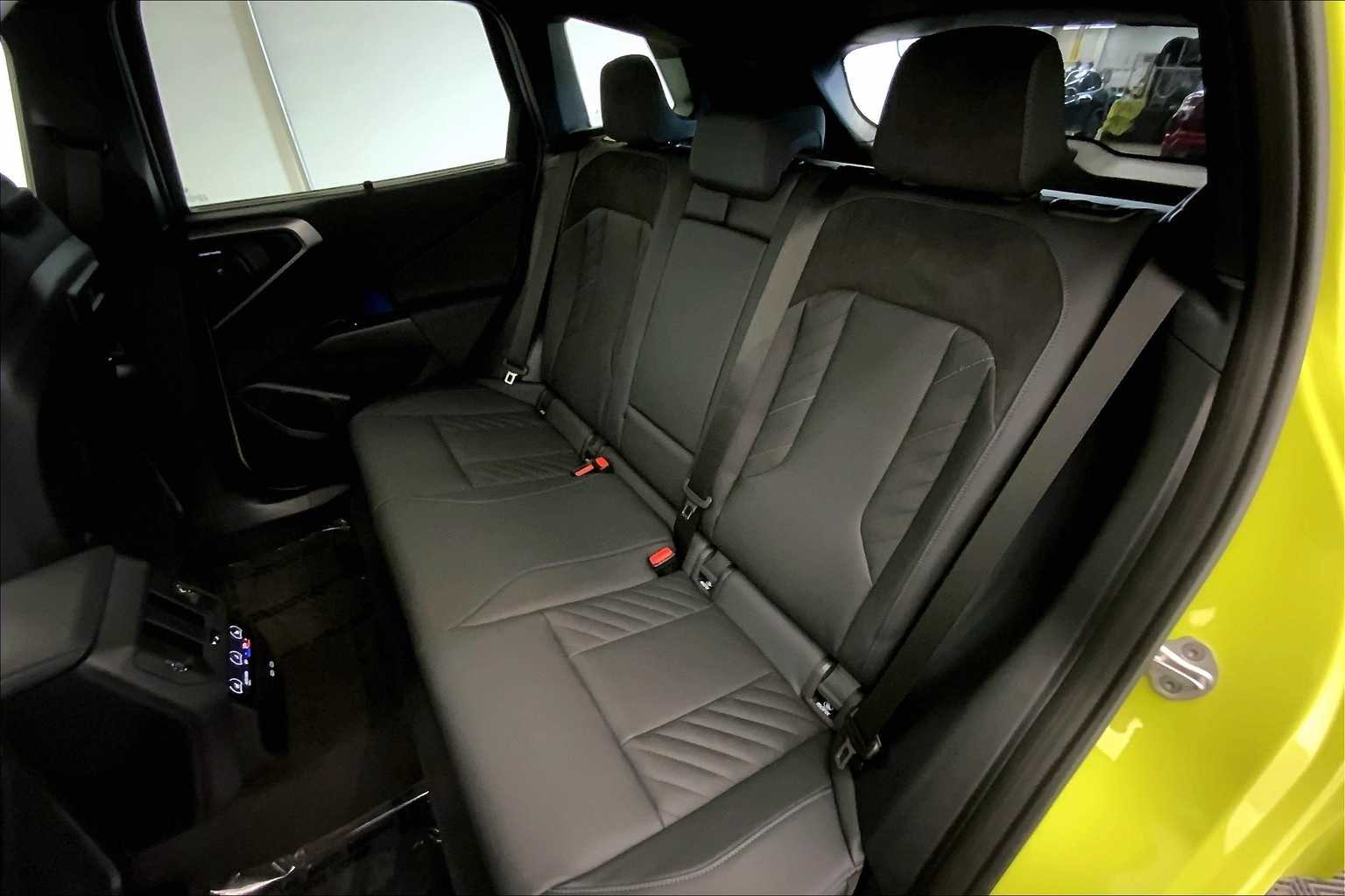 Thumbnail: 2025 BMW X3 - 13