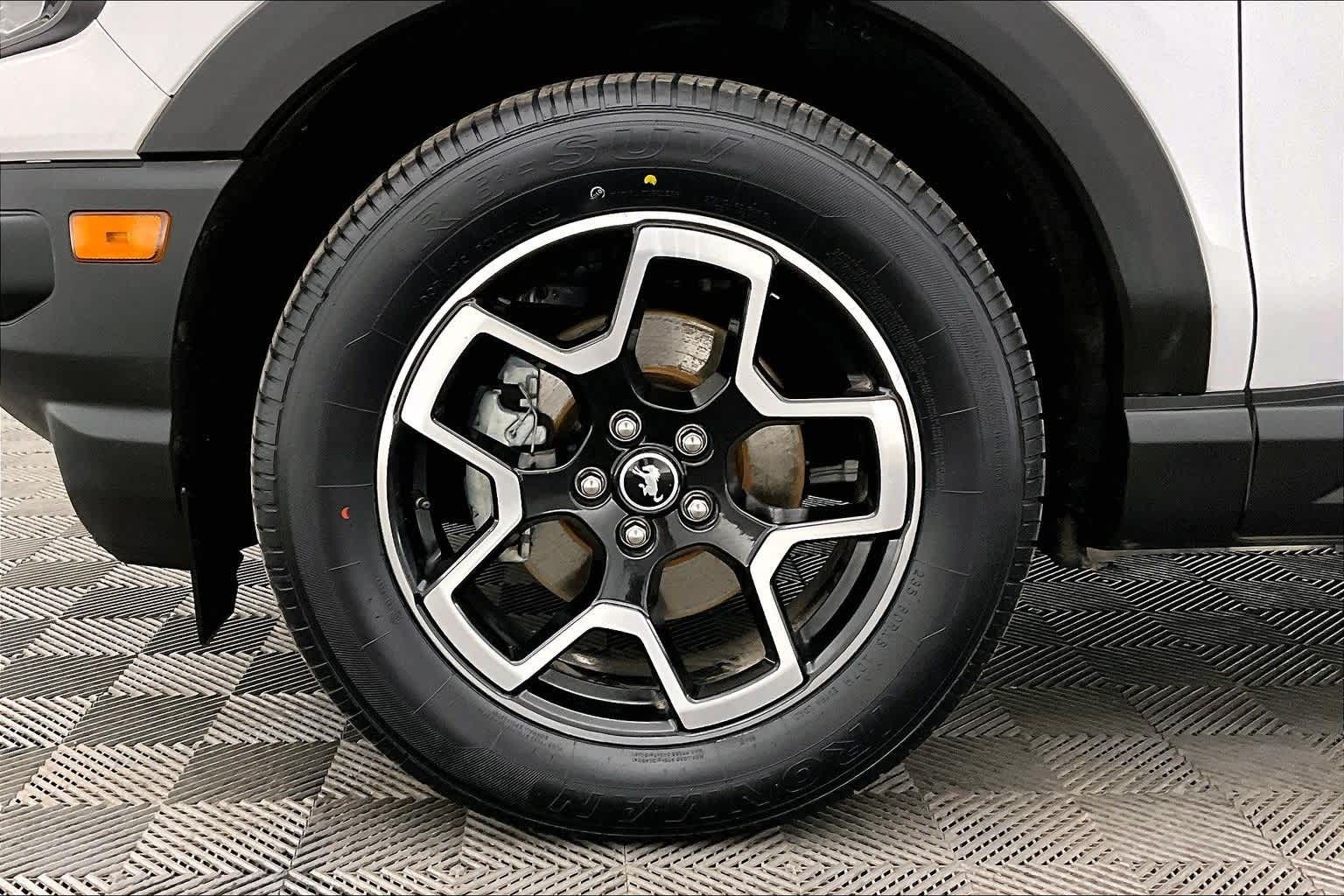 Thumbnail: 2021 Ford Bronco Sport - 8