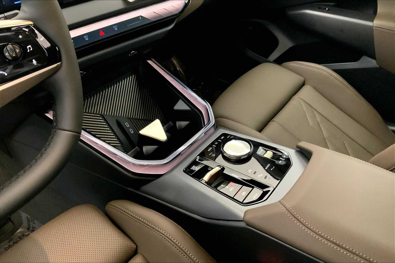 Thumbnail: 2025 BMW X3 - 17