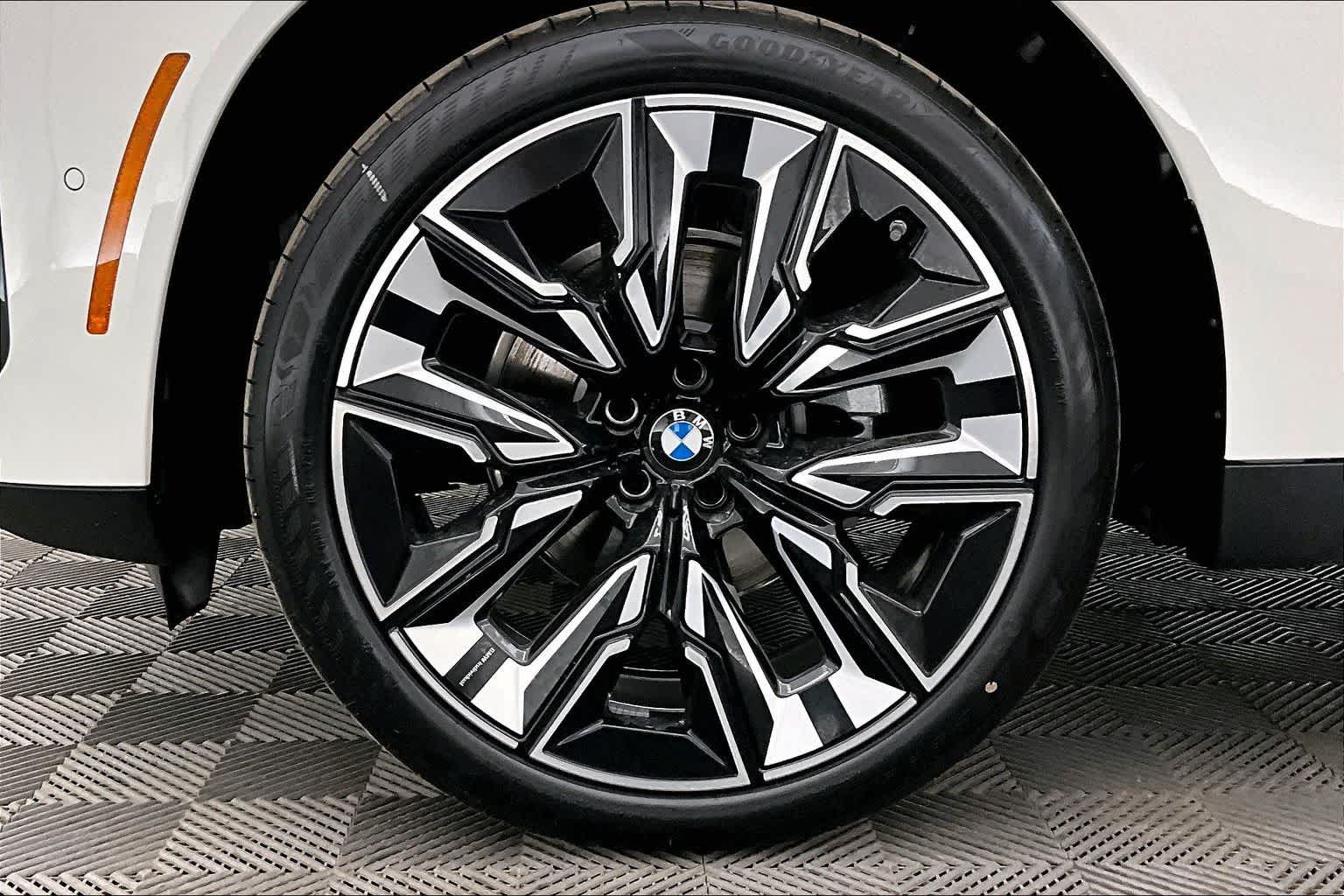 Thumbnail: 2026 BMW X3 - 8