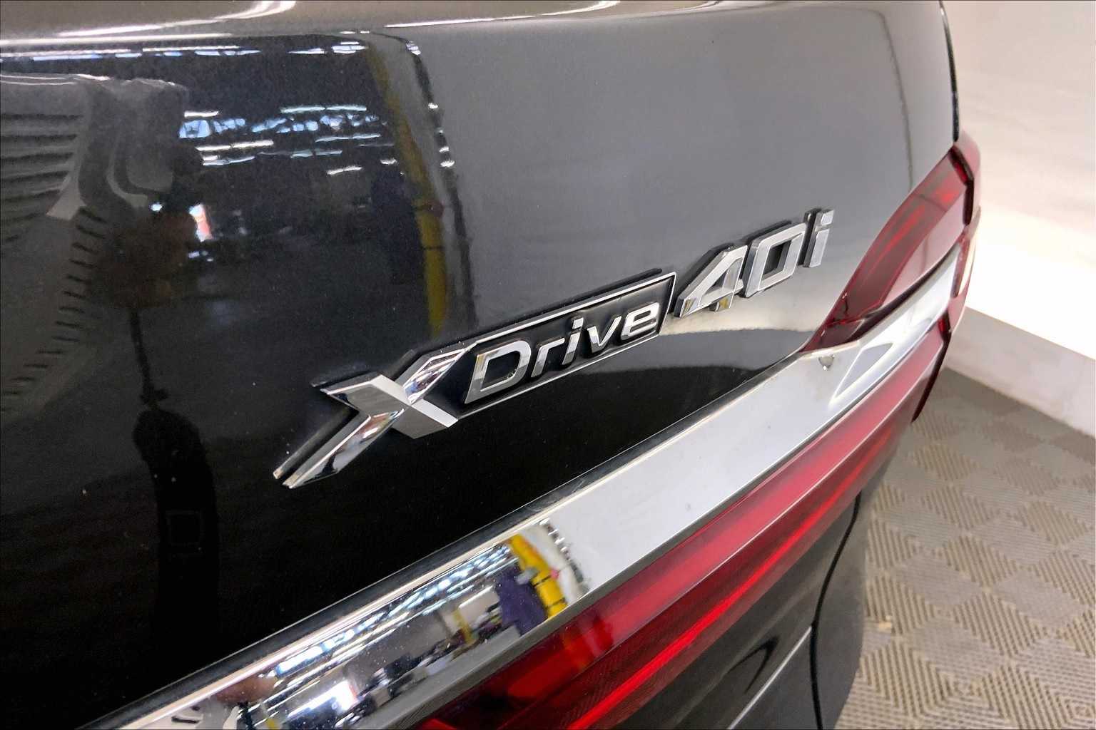 Thumbnail: 2022 BMW X7 - 7