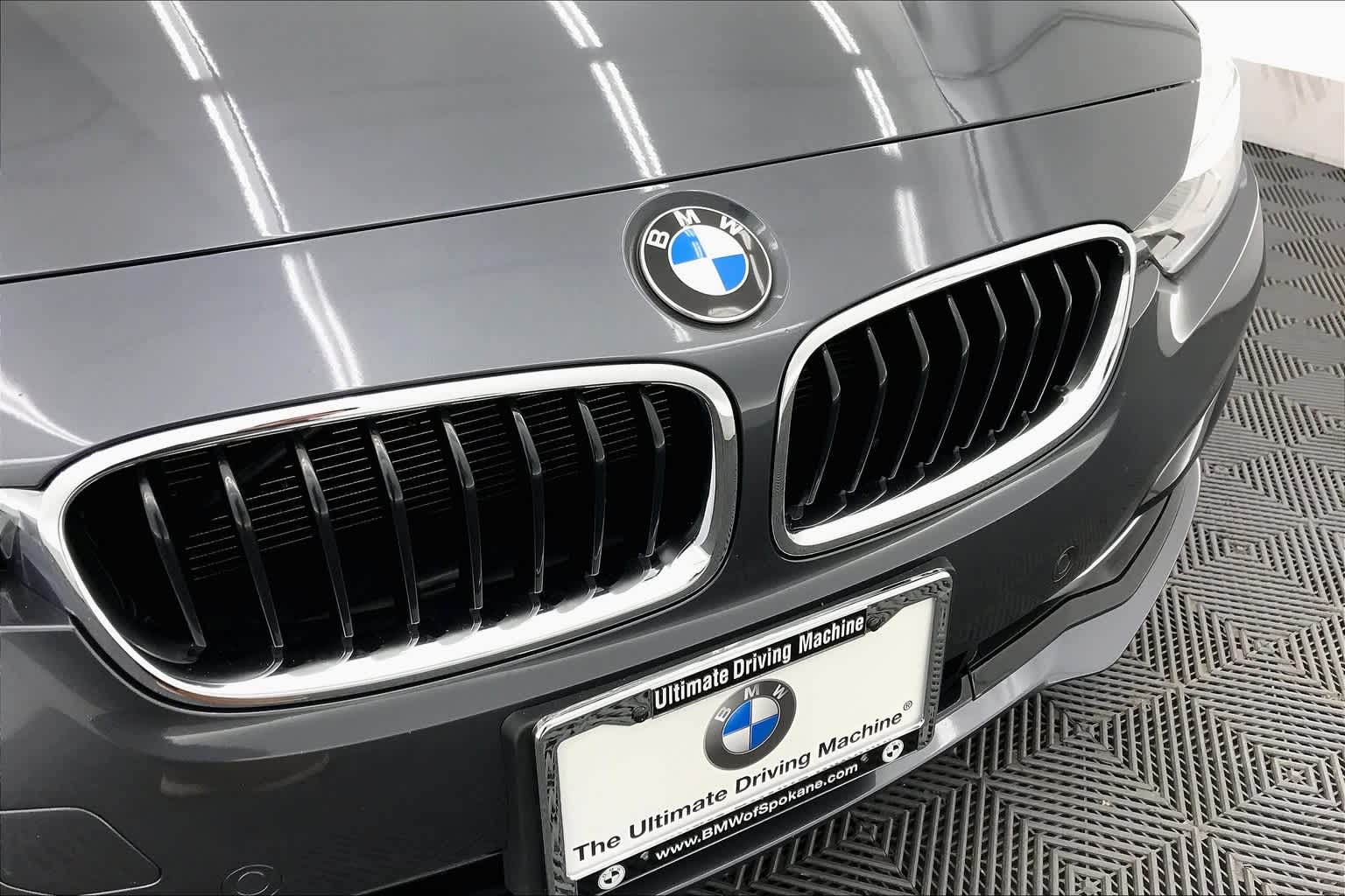 Thumbnail: 2016 BMW 3 Series - 32