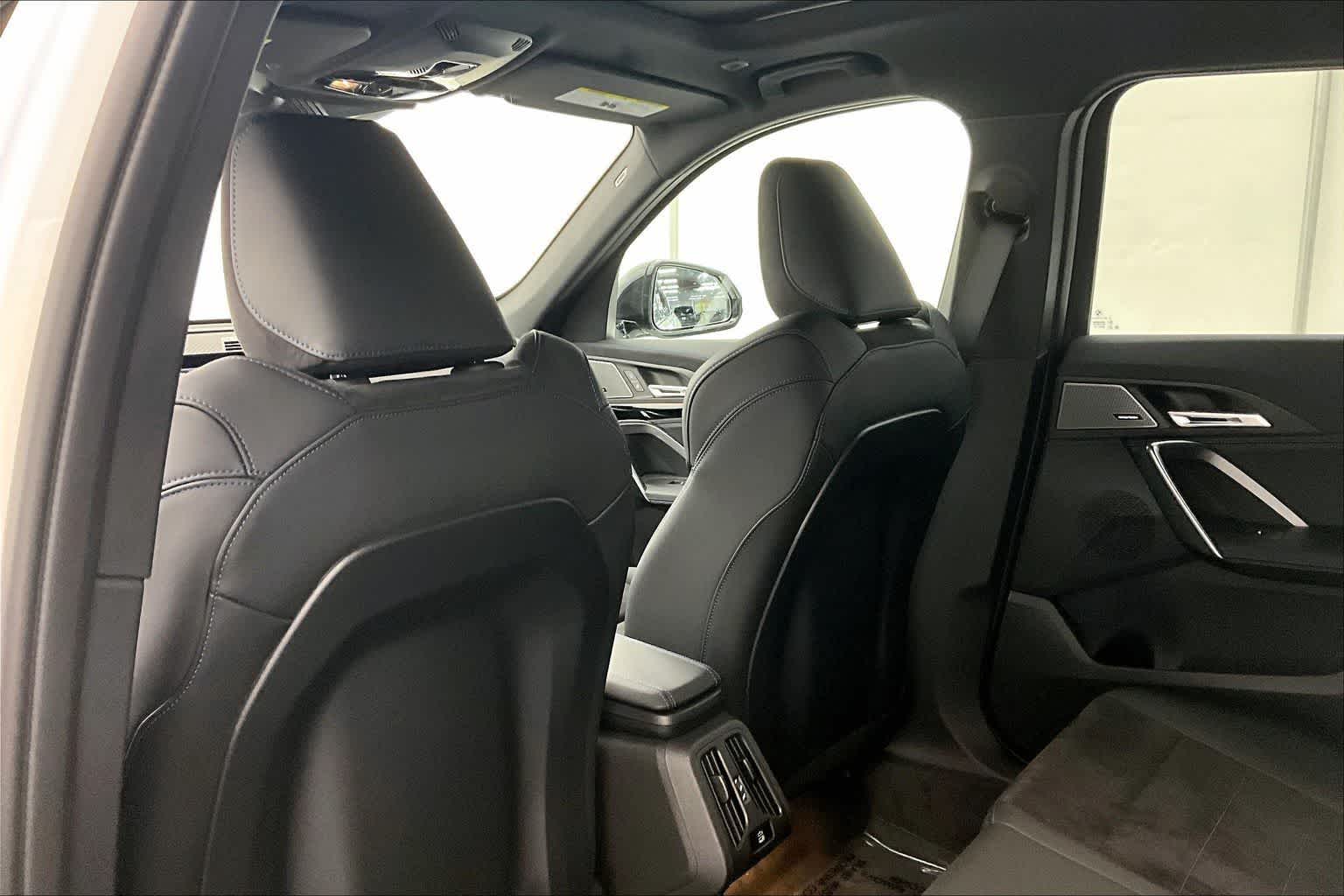 Thumbnail: 2026 BMW X1 - 12