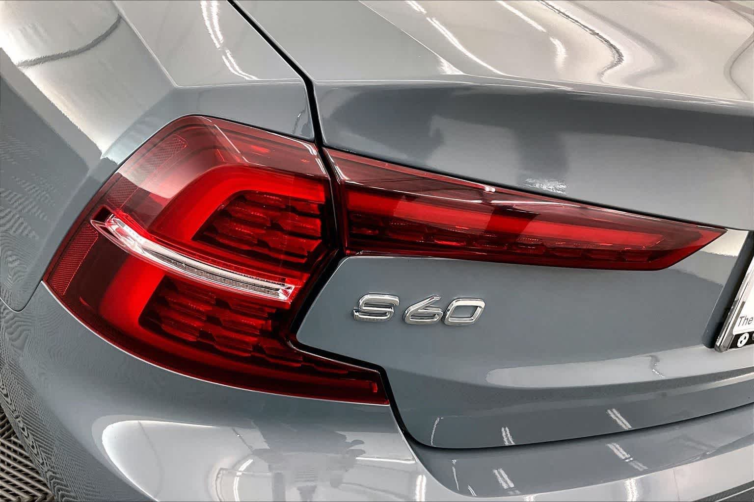 Thumbnail: 2024 Volvo S60 - 32