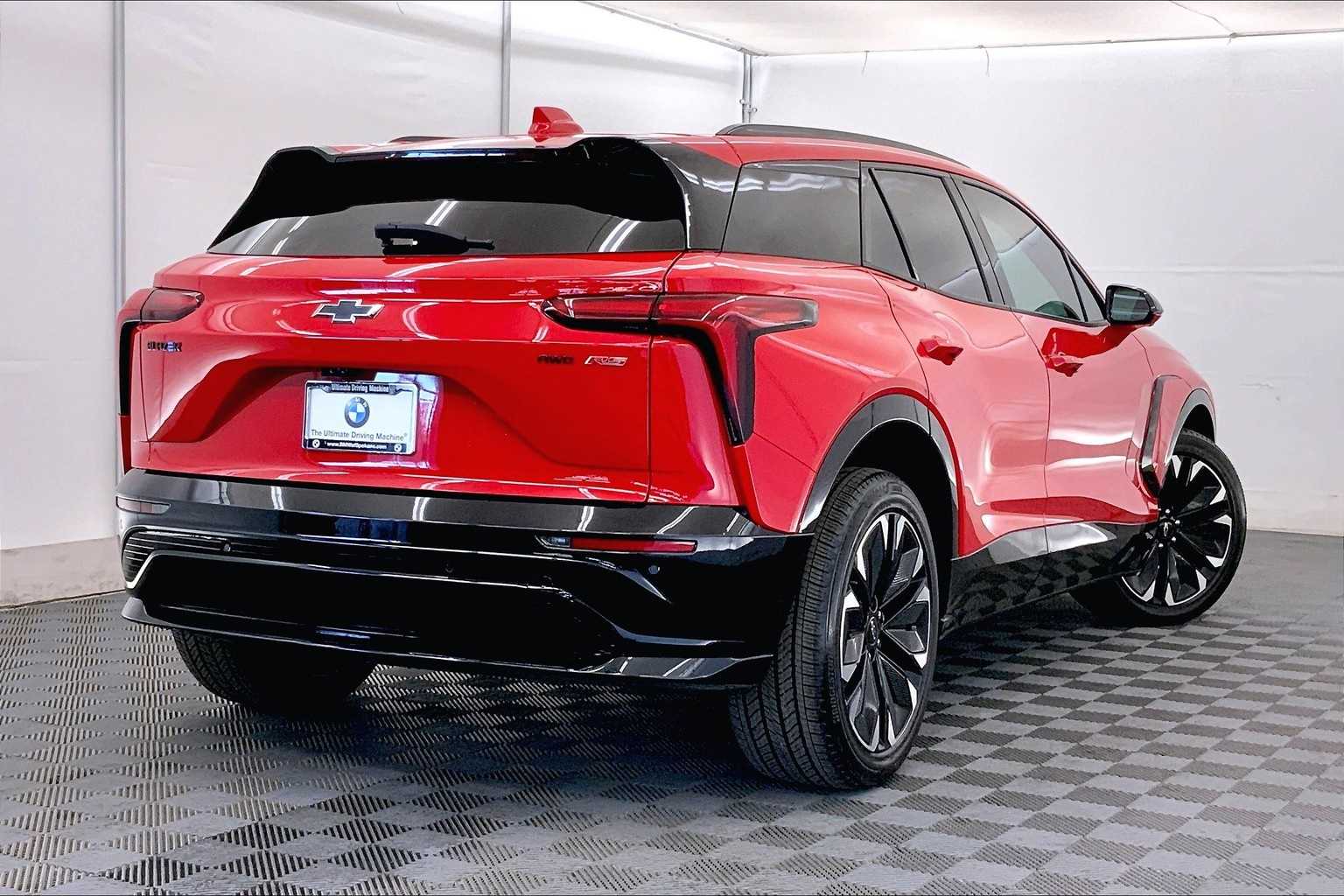 Thumbnail: 2024 Chevrolet Blazer EV - 22