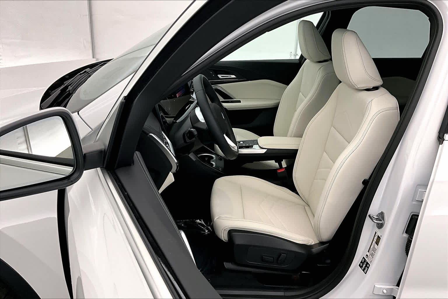 Thumbnail: 2026 BMW X1 - 11