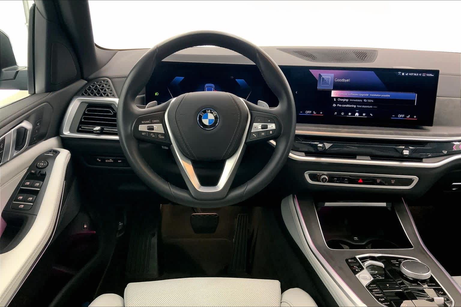 Thumbnail: 2025 BMW X5 - 14