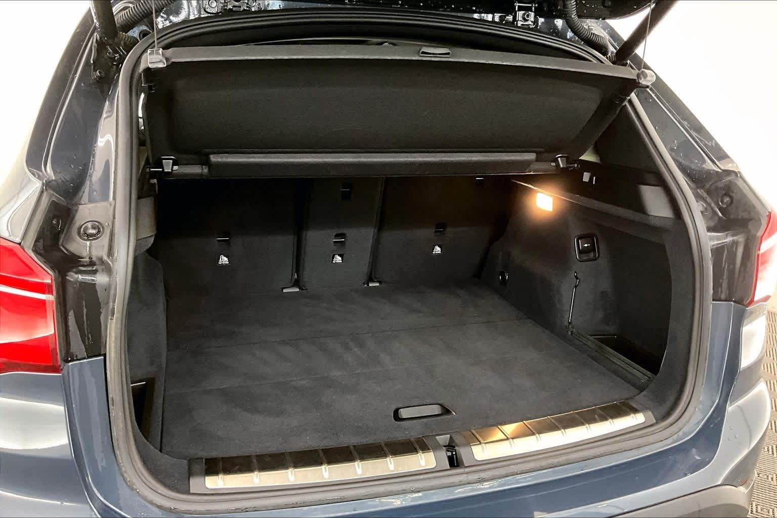 Thumbnail: 2017 BMW X1 - 18