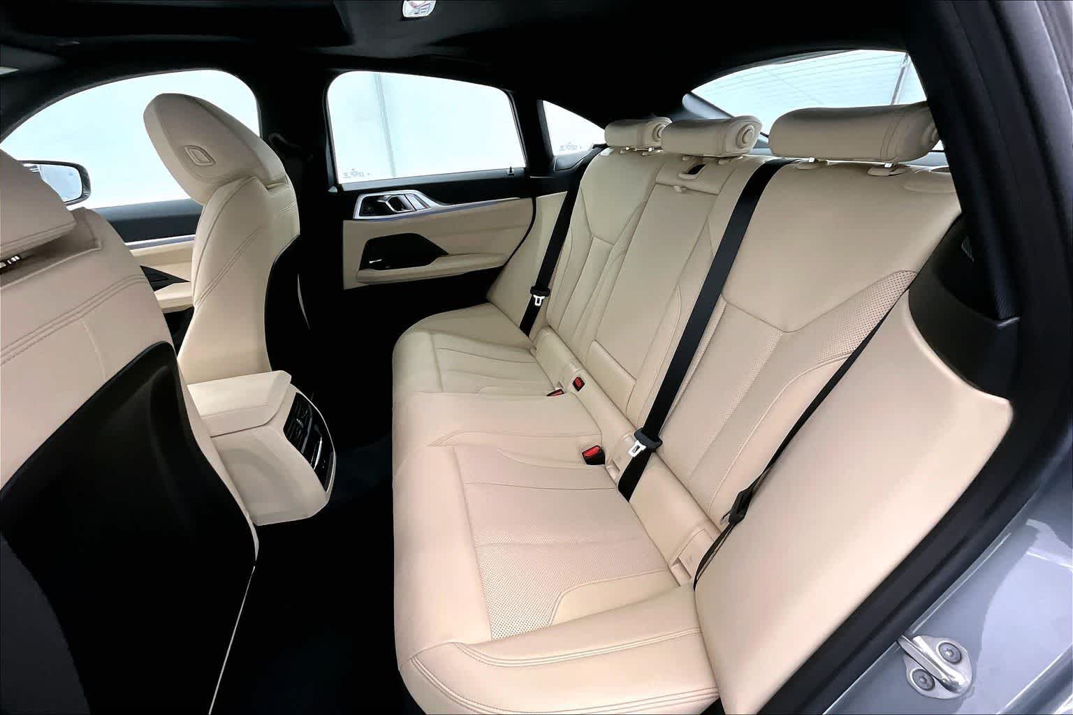 Thumbnail: 2025 BMW i4 - 29