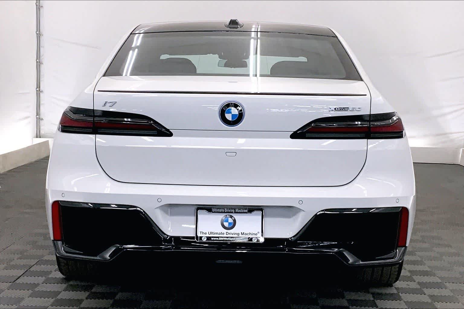 Thumbnail: 2023 BMW i7 - 5