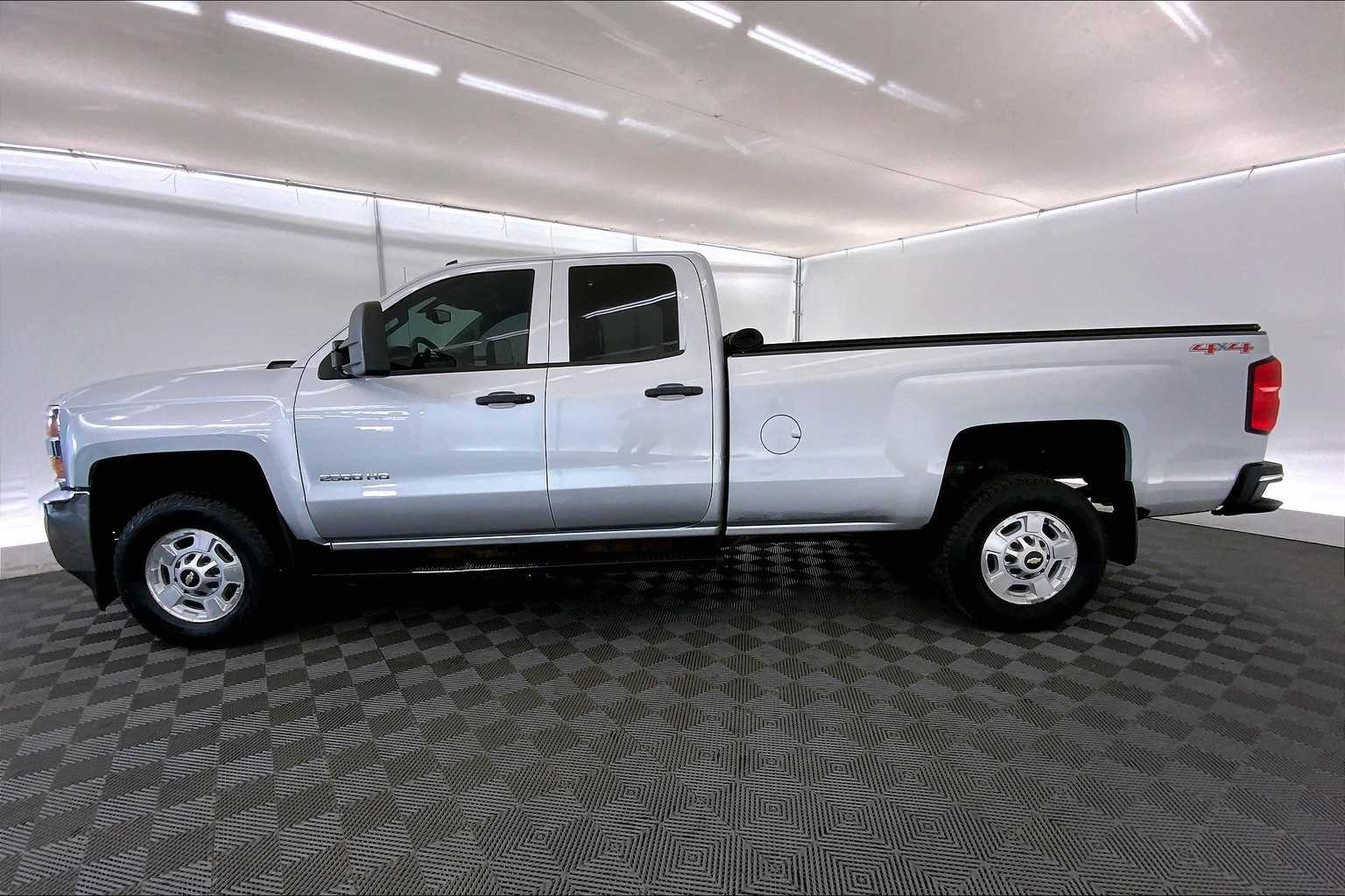 Thumbnail: 2015 Chevrolet Silverado 2500 - 3