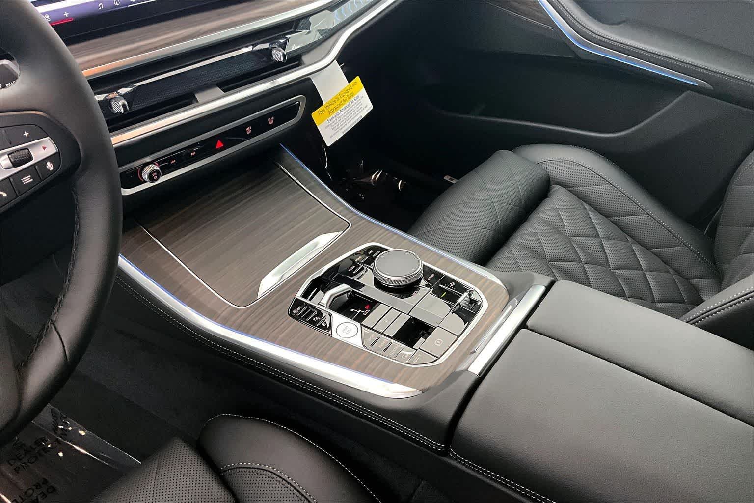 Thumbnail: 2026 BMW X5 - 17