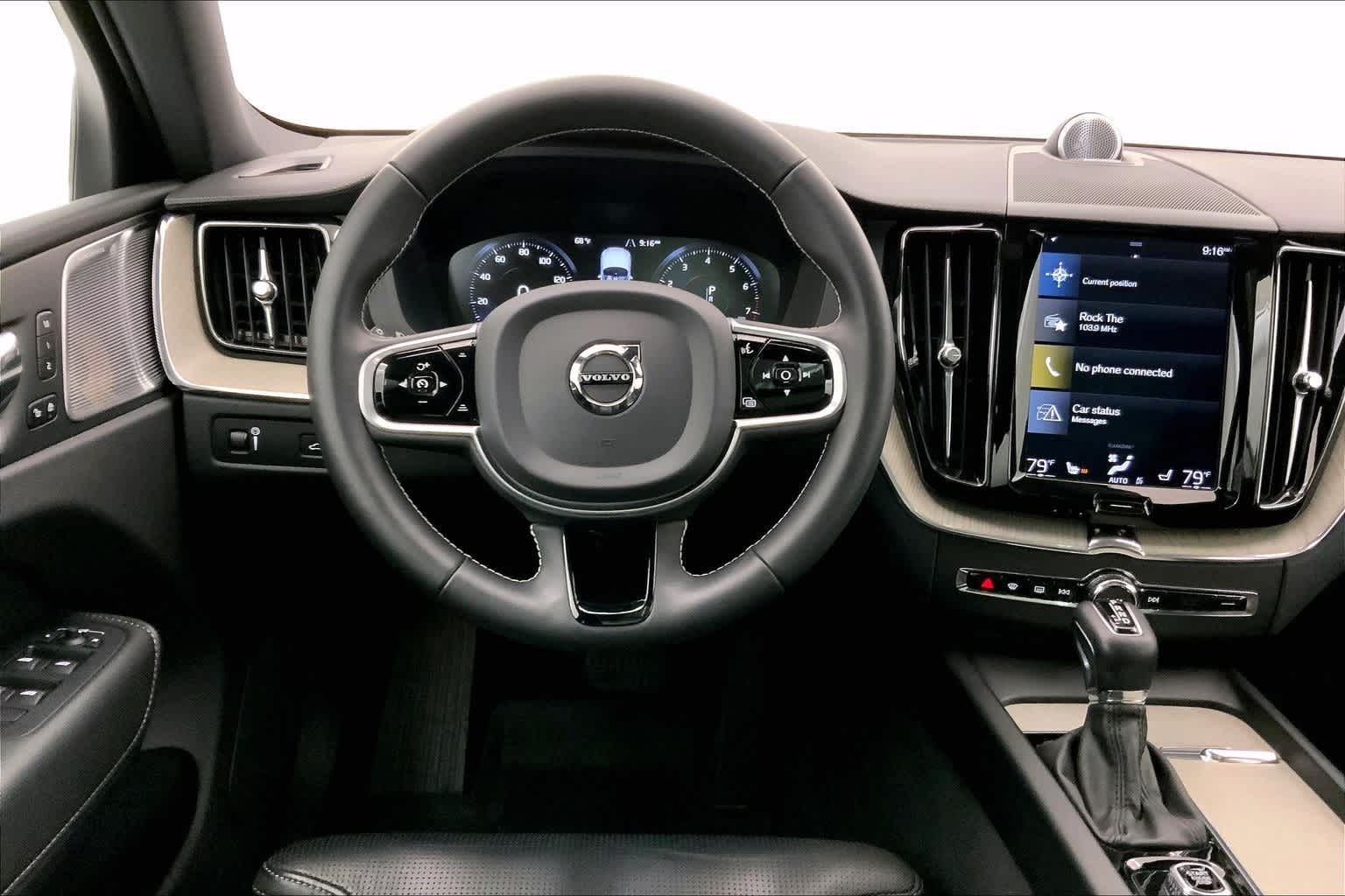 Thumbnail: 2020 Volvo XC60 - 14