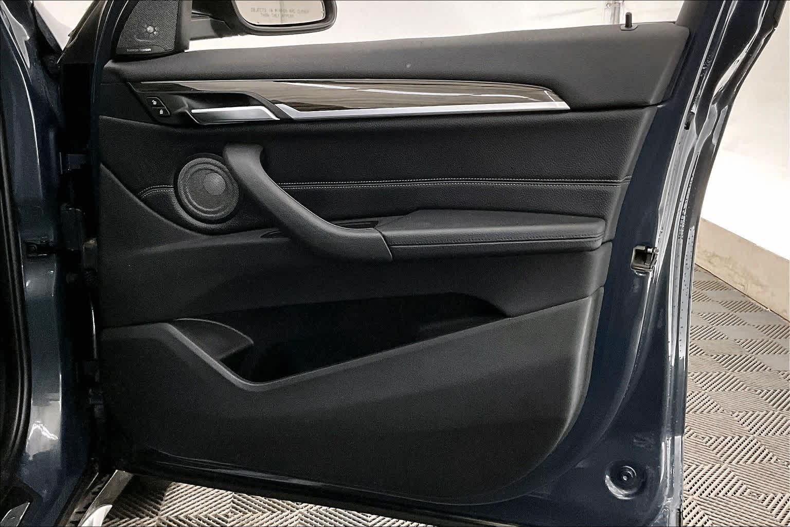 Thumbnail: 2017 BMW X1 - 28