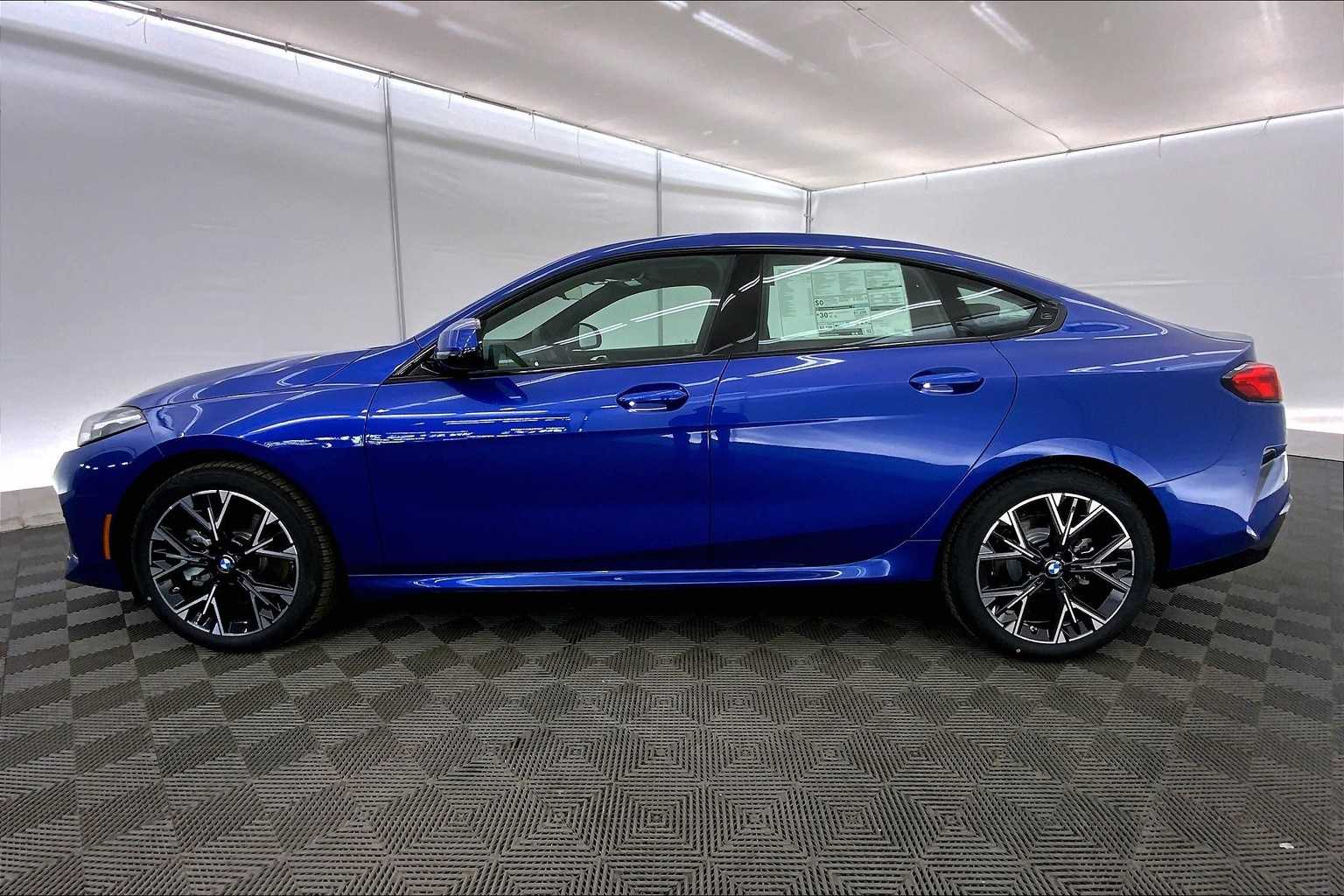 Thumbnail: 2025 BMW 2 Series - 3